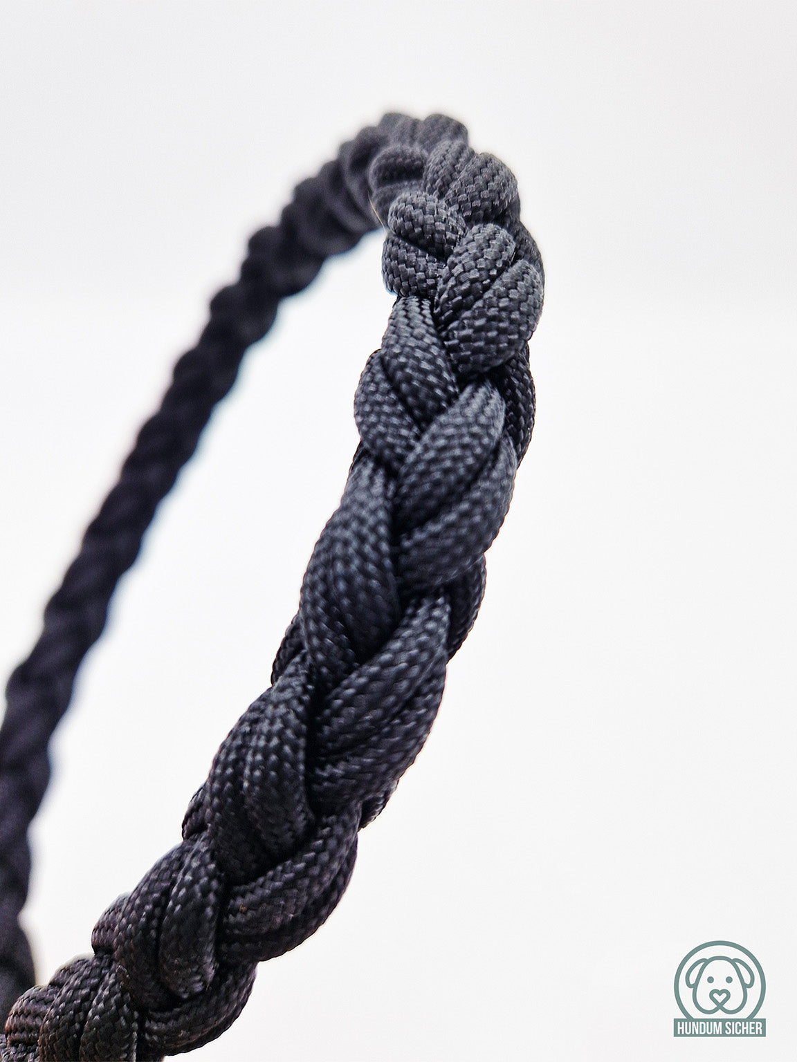 HUNDUM SICHER© Designed by You | Auto-Sicherheitsgurt für Hunde – personalisierbar & handgefertigt aus Paracord